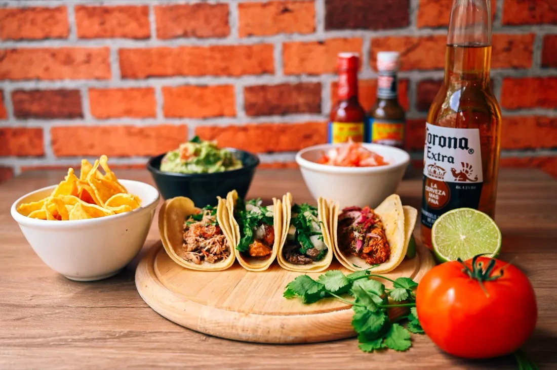 Tacos, guacamole et sauces maison